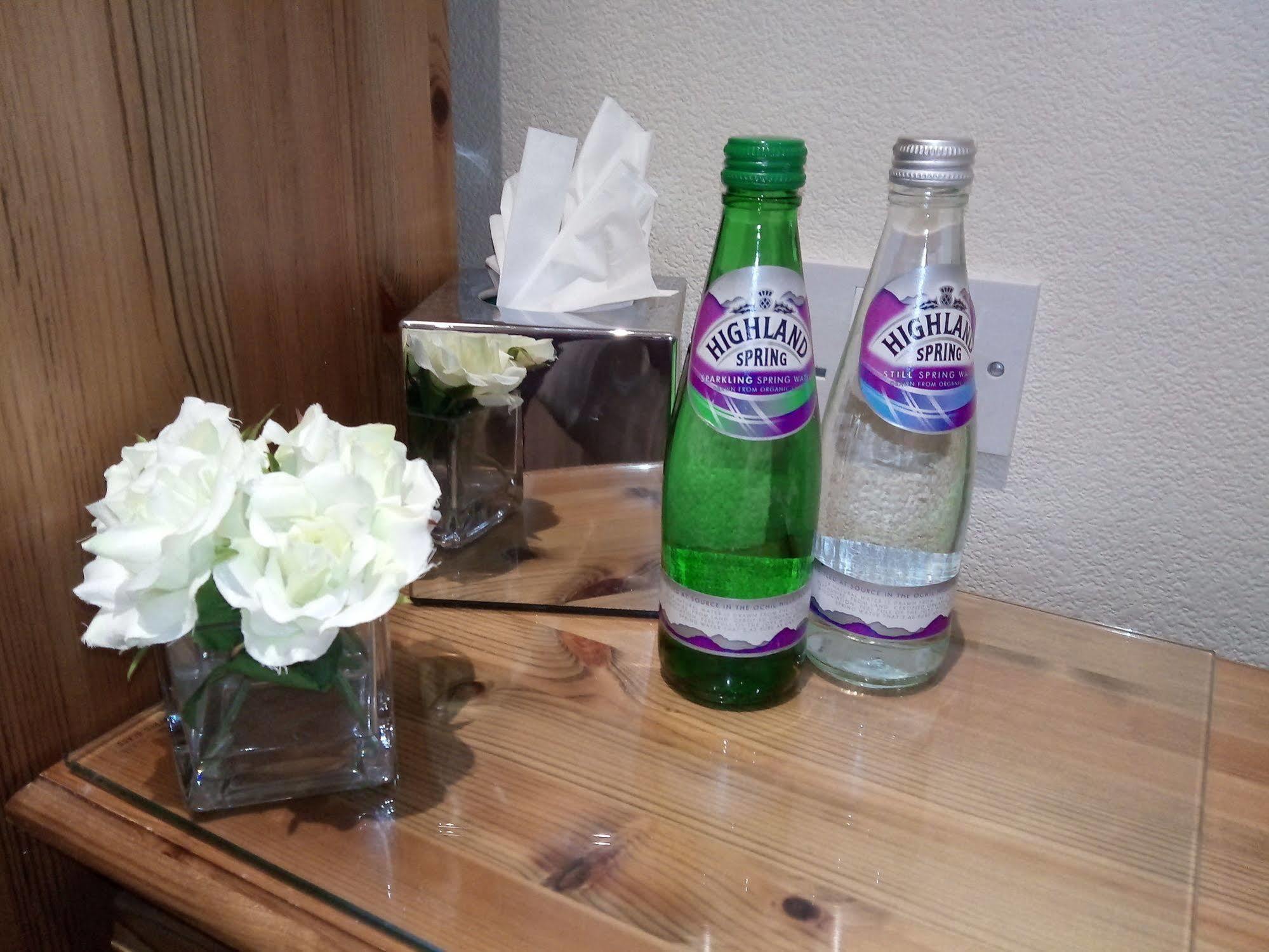 Hotel The Robertson Arms Carnwath