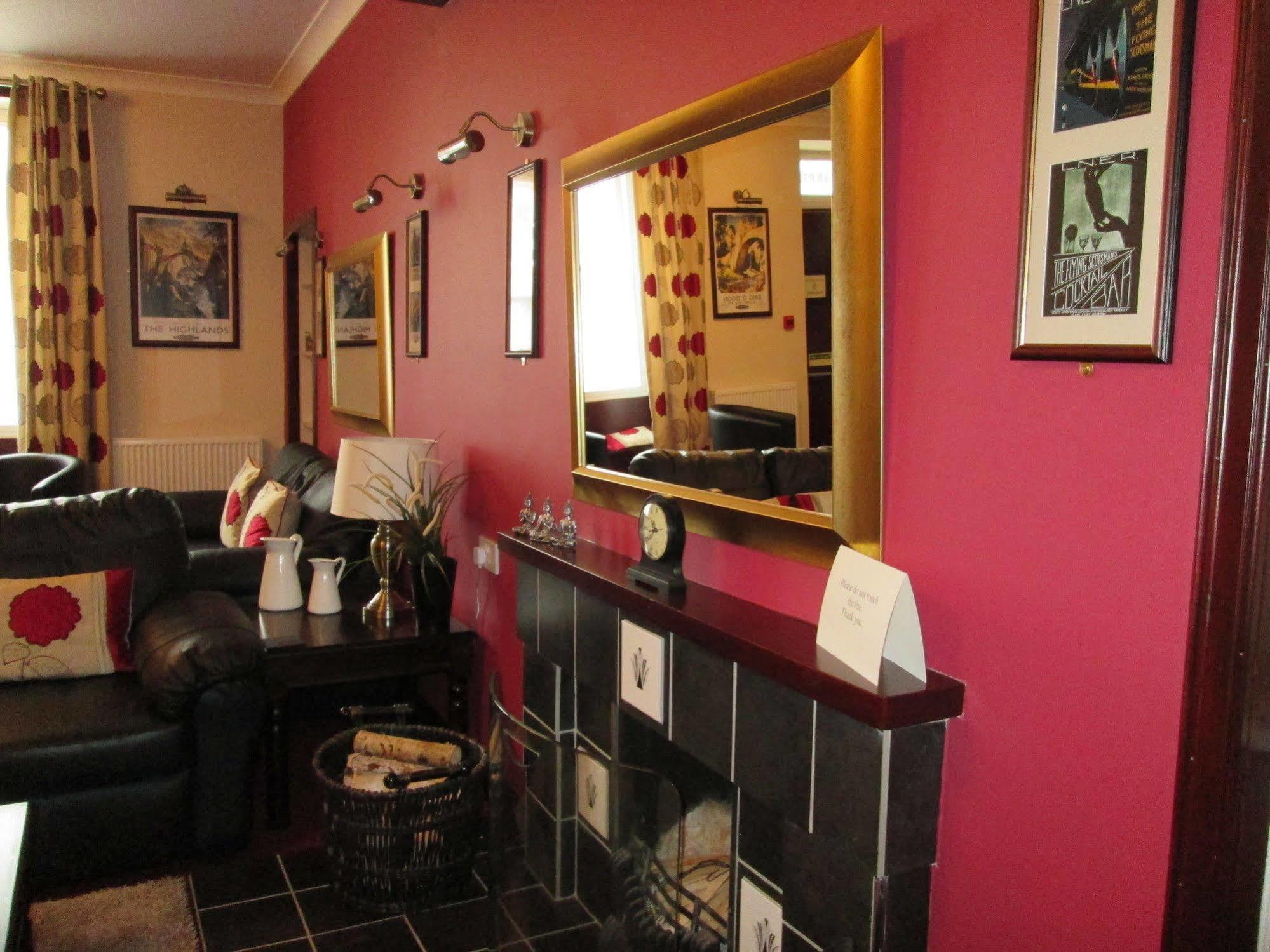The Robertson Arms Hotel